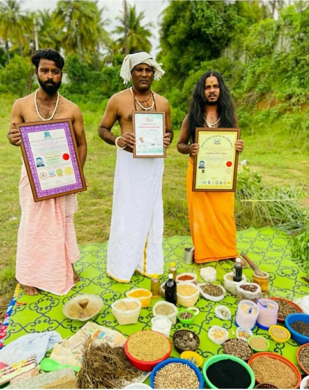 KARNATAKA HAKKI PIKKI NEELAMBARI HERBAL HAIR